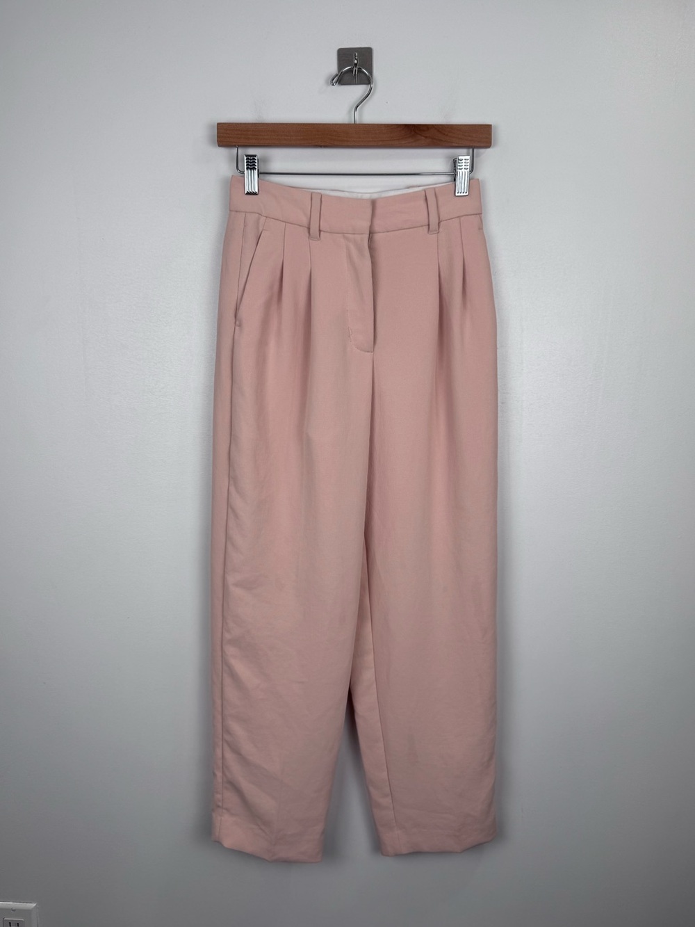 Aritzia Women Effortless Pink Pant Size 0
